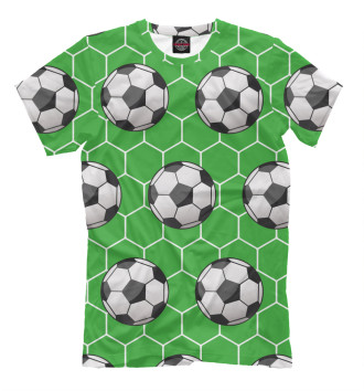 Футболка Футбольные мячи на зеленом фоне